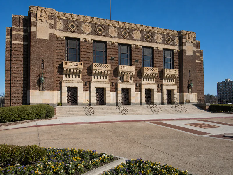 Art Deco exterior of Shreveport Municipal Auditorium